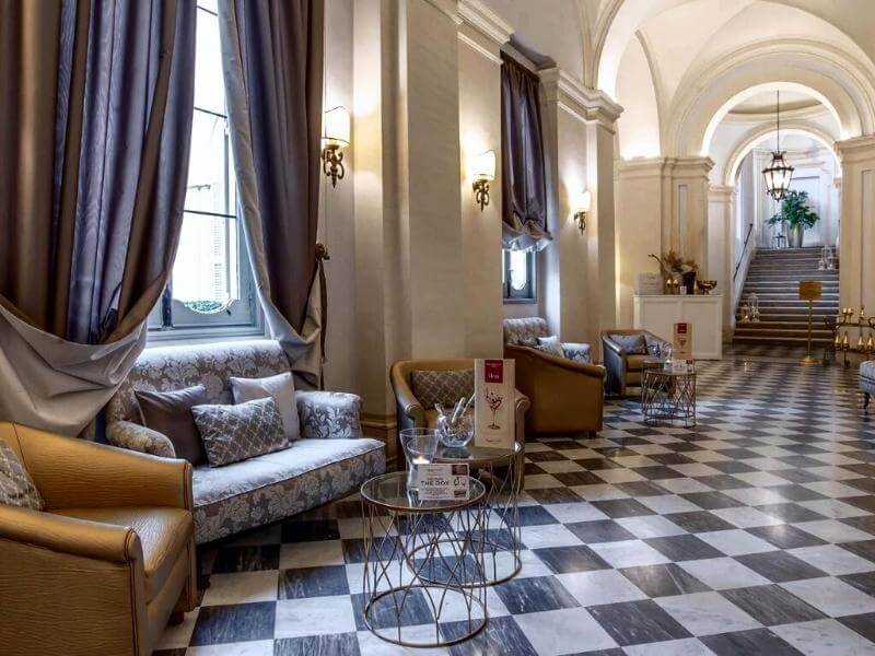Hotel-Donna-Camilla-Savelli-VRetrats-in-Trastevere-Rom.jpg
