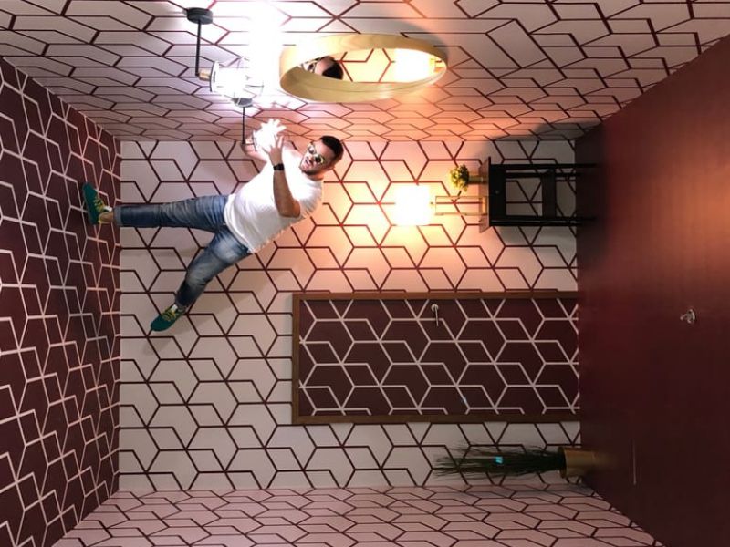 Verkehrte Welt und optische Täuschungen im Museum of Illusions Dubai