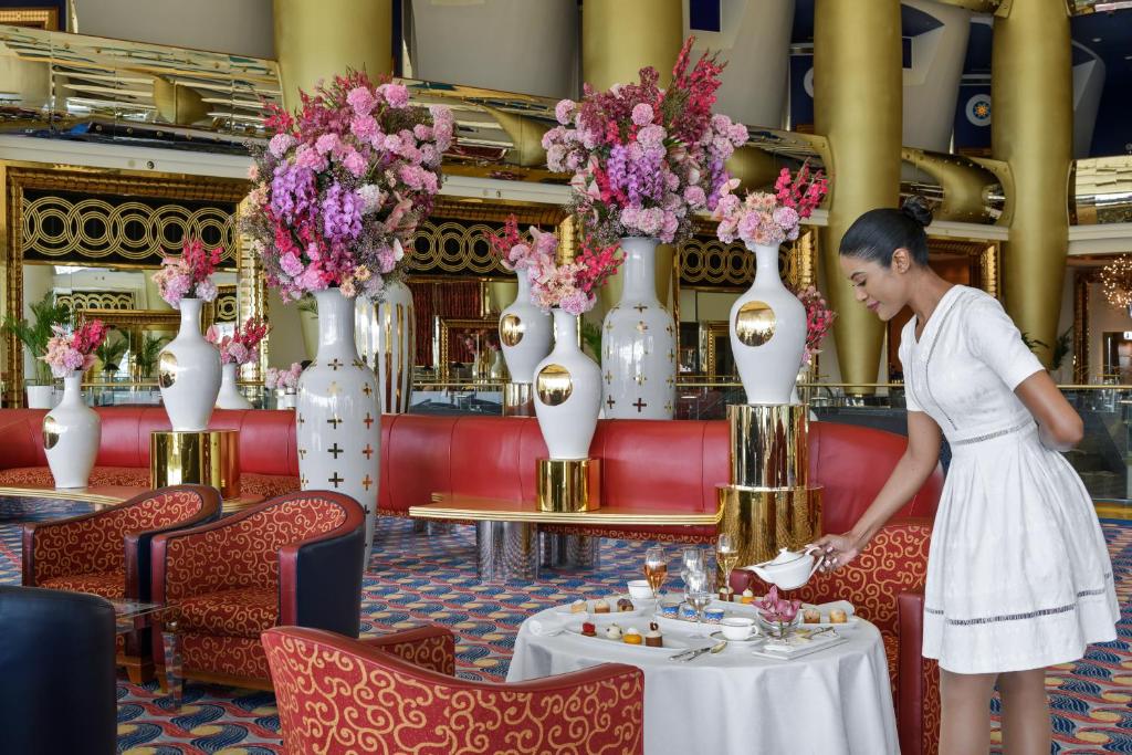 Service wird großgeschrieben im Luxushotel Burj Al Arab